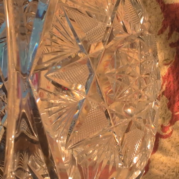 Antique Highly Faceted Hand Cut Lead Crystal Three Footed Bowl - Picture 6 of 10